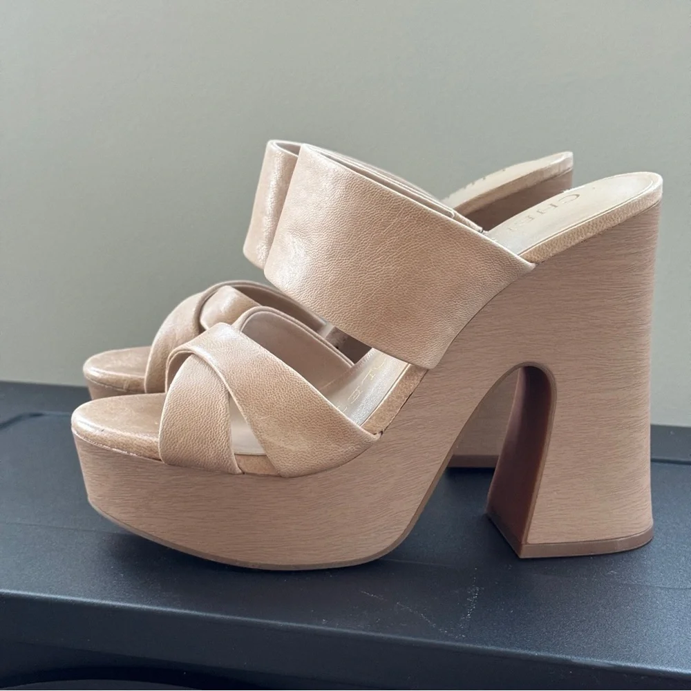 Chelsea and Violet Kapri Women's Leather Tan Platform Heels Sandals 7.5